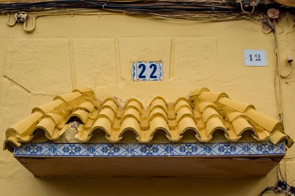 can you paint stucco on a house